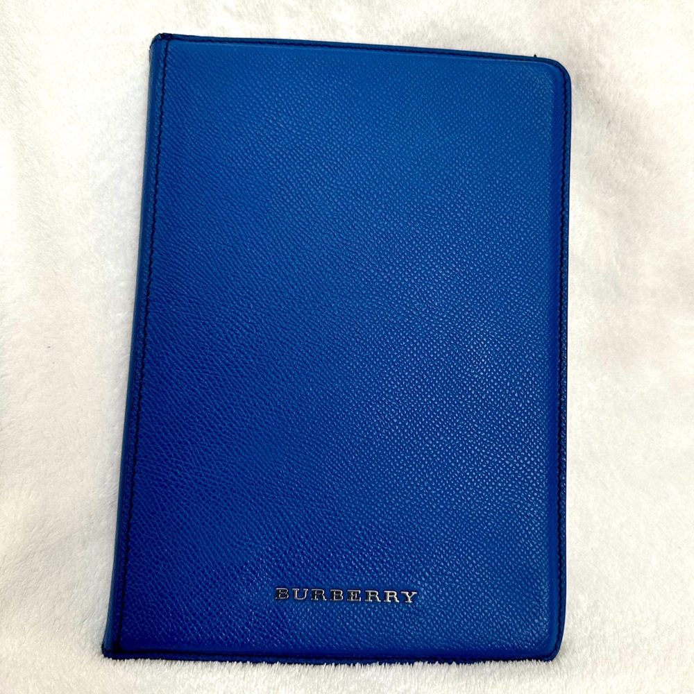 Burberry Pebbled Leather IPad Mini case